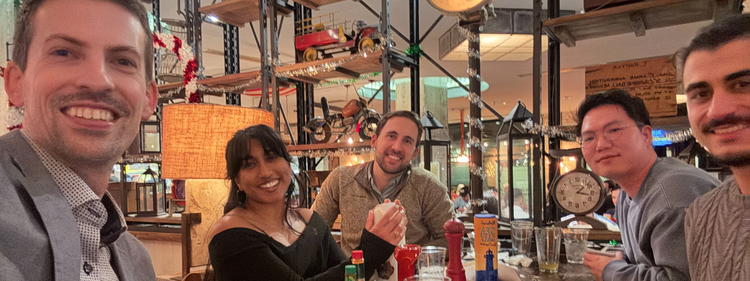 Past and Current LevLab members convene at AGU conference (2025)